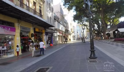 Loja no Centro de 180m²