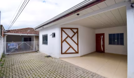 Sobrado com 3 quartos no Sítio Cercado de 120m²