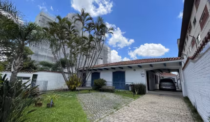 Casa Comercial no Alto da Glória de 774m²