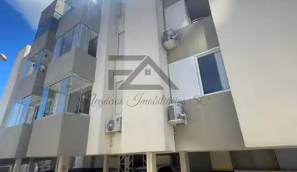 Apartamento a venda no bairro Capooeiras 03 dormitórios em Florianópolis/SC