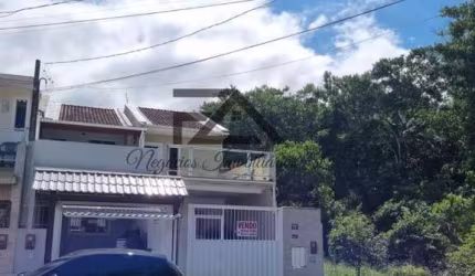 Sobrado para Venda em São José, Forquilhas, 2 dormitórios, 1 banheiro, 1 vaga