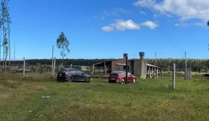 CHÁCARA PLANA COM POÇO ARTESIANO, BANHEIRO E ALICERCE EM SANTO ANTÔNIO DA PATRULHA