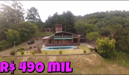 [126840] CHÁCARA COM CHALÉ DE MADEIRA 5 QUARTOS 350M², PISCINA, QUIOSQUE, ESCRITURA, FIBRA ÓTICA IDEAL PARA LOCAÇÃO PARA EVENTOS