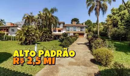 [584] CASA DE ALTO PADRÃO NO CONDOMINIO PARAGEM VERDE DOS VERDES CAMPOS, CERCADA, A UMA QUADRA DO LAGO