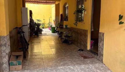 CASA COM 4 QUARTOS - 3 VAGAS DE GARAGEM-CAMPO GRANDE - ESTRADA SANTA MARIA- VILA NOVA
