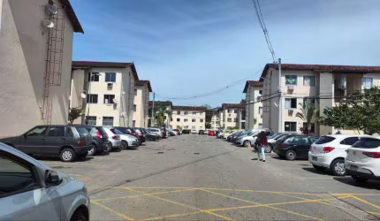 Apartamento com 2 quartos próximo ao centro de Campo Grande, RJ