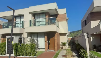 Casa em condomínio no Cachamorra; Casa com 3 quartos em condomínio.