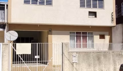 Casa próximo ao West Shopping; casa próximo ao Park shopping; casa próximo à estação