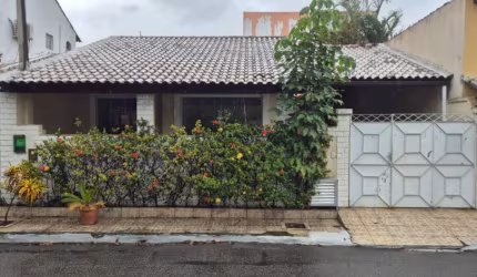 Casa linear na estrada do cachamorra com 3 quartos; Casa no condomínio Golden garden