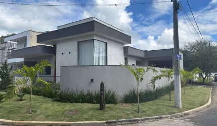 Casa linear 3 quartos em condomínio; casa na Estrada do Cachamorra