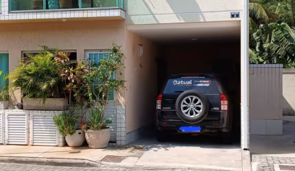 Casa com 3 quartos em condomínio próxima ao Park shopping