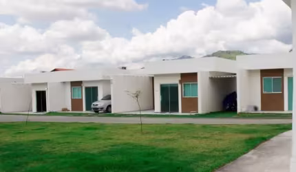Casa linear com 3 quartos em condomínio; Casa com 3 quartos em condomínio próximo ao West shopping