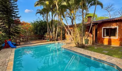 Chácara / sítio com 4 quartos à venda em Canedos, Piracaia , 288 m2 por R$ 1.080.000