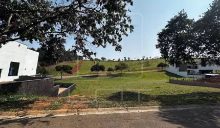 Terreno à venda no Condomínio Terras de Santa Cruz, Bragança Paulista  por R$ 249.000