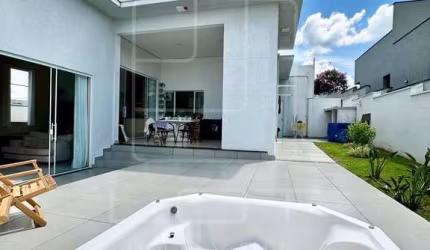 Casa em condomínio fechado com 3 quartos à venda no Curitibanos, Bragança Paulista , 234 m2 por R$ 1.500.000