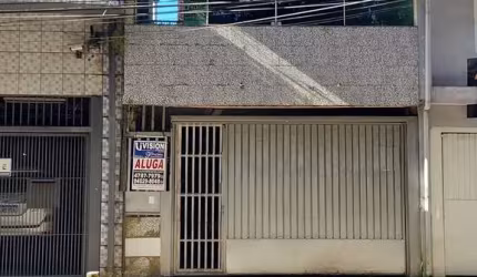 Casa com 3 quartos para alugar na Avenida Brasil, Jardim América, Taboão da Serra, 190 m2 por R$ 3.500