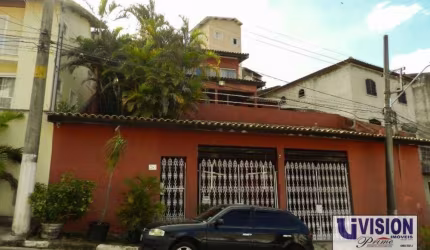 Casa com 4 quartos à venda na Rua Ametista, Parque Monte Alegre, Taboão da Serra, 270 m2 por R$ 900.000