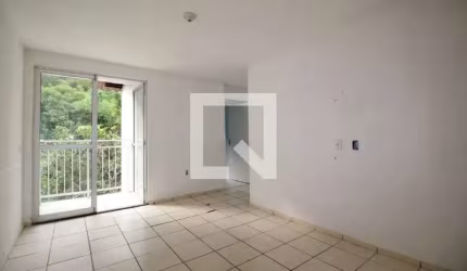 Venda de apartamento de 3 quartos no Parque Carioca, Jacarepaguá - RJ: 80m², suíte, varanda com vista montanha. Confira!