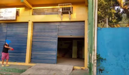 Barra de Guaratiba, loja comercial na estrada principal, com 48m², loja + mesanino