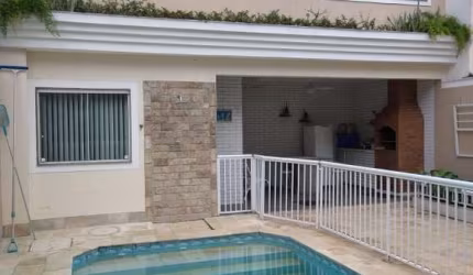 Vargem Pequena, linda casa duplex, alto padrao de acabamento, 4 quartos (suite com closet), quintal, piscina, área gourmet, condominio