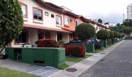 Freguesia, casa duplex em condominio, 2 quartos (1 suite), moveis planejados, split, area gourmet