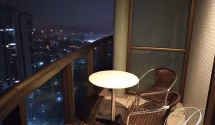 Barra da Tijuca, Mediterraneo, Flat com serviços, double suites, mobiliado, sol da manha, andar alto, excelente para moradia e investimento