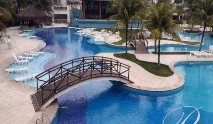 Barra, Bora Bora, apartamento original 3 quartos, transformado em 2 com sala ampliada, mobiliado, andar alto, sol da manha