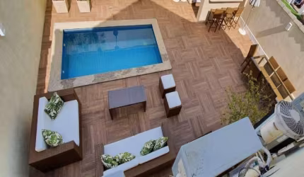 Recreio, Triplex em condomínio fechado, de 3 suítes e mais um sótão, quintal com piscina e área gourmet