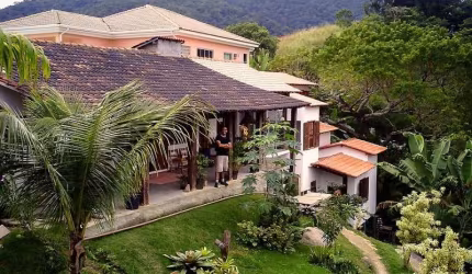 Guaratiba, casa cinematografica com 250m², 3 suites, area com 3.000m² vista deslumbrante!!!