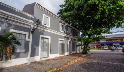 Casarão para alugar nas Graças no Recife