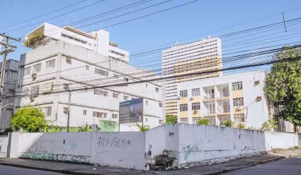 Terreno à Venda na Barão de Souza Leão - 530m² em Boa Viagem.