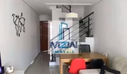 Sobrado à venda, Vila Prudente, São Paulo, SP.  Com 2 quartos, sendo 2 suítes, e 1 sala, 2 vagas de