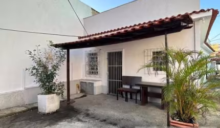 Casa para Venda em Niterói, Barreto, 2 dormitórios, 1 suíte, 3 banheiros, 10 vagas