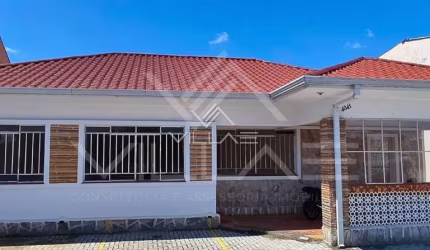Imóvel para Locação- Ideal para Uso Residencial ou Comercial