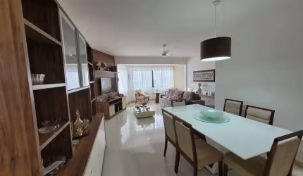 Apartamento super ventilado, nascente, visita mar, porteira fechada no Costa Azul!