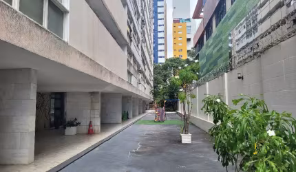 Ap na Vitória espaçoso, ventilado no melhor de Salvador! Acesse o video no link!