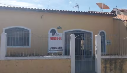 Casa com 3 quartos à venda na Rua Presidente João Carlos, Cristo Rei, Várzea Grande por R$ 225.000