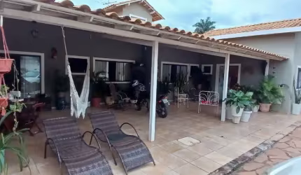 Linda casa térreo Park way  Ótimo preço!