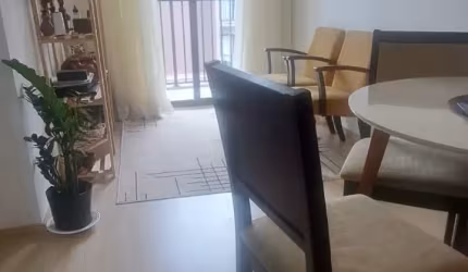 Apartamento de 2 Dormitórios para Alugar no Jardim do Golfe - Região da Granja Viana!