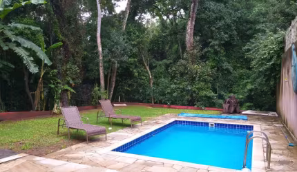 Casa para alugar em Condomínio São Fernando, Barueri por 8mili