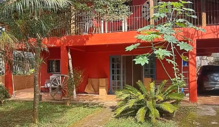 Casa em Condomínio Granja Carneiro
