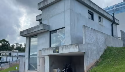 CASA À VENDA NA ALDEIA DA SERRA, BARUERI