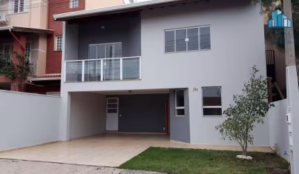 Casa assobradada no Condomínio Residencial Mirante do Lenheiro - Valinhos/SP