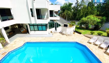 Casa Alto Padrão - 6 dormitórios c/ suíte, 3,500m² de terreno e 1.200 m² construção - Residencial Nove (Alphaville) - Santana de Parnaíba/SP