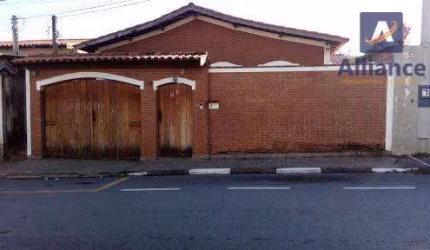 Casa com 3 dormitórios à venda, 143 m² por R$ 900.000,00 - Santo Antônio - Louveira/SP