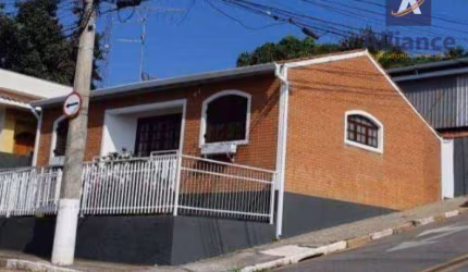 Casa com 3 dormitórios para alugar, 340 m² por R$ 8.500,00/mês - Vila Nova - Louveira/SP