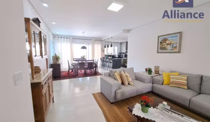 Casa com 3 dormitórios à venda, 230 m² por R$ 1.850.000,00 - Condomínio Santa Isabel - Louveira/SP