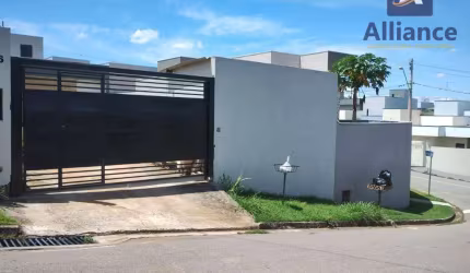 Casa com 1 dormitório à venda, 40 m² por R$ 595.000,00 - Capivari - Louveira/SP