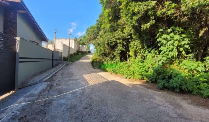 para à venda com    no bairro Canjica (Terra Preta), Mairiporã -