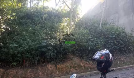 para à venda com    no bairro Centro, Mairiporã -